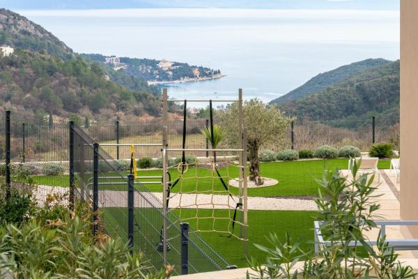 A la foto es mostra l'objecte Liberty Hill situat a la ciutat de Labin.