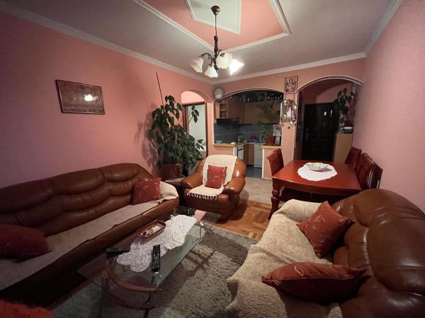 A la foto es mostra l'objecte PA Max apartment situat a la ciutat de Odoljen.