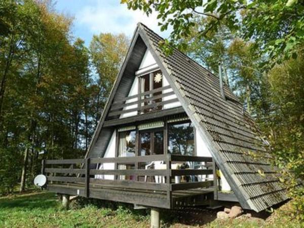 A la foto es mostra l'objecte Feriendorf Sulzfeld situat a la ciutat de Leinach.