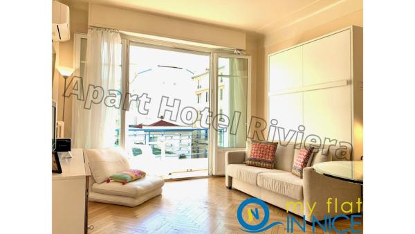A la foto es mostra l'objecte ApartHotel Riviera - Hyper Centre Ville - Studio Supérieur AC avec balcon et aperçu mer - BALCON MASSENET 1 situat a la ciutat de Niça.