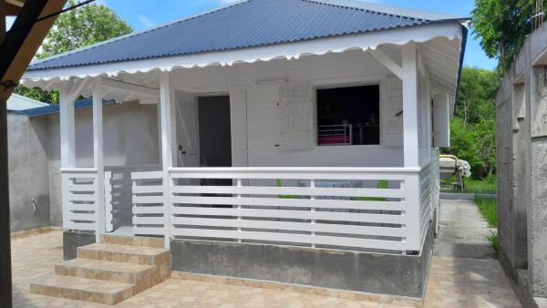 A la foto es mostra l'objecte Petit chalet vacance situat a la ciutat de Vidon.