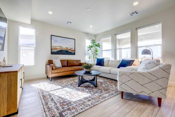 A la foto es mostra l'objecte Washington Home w/ Mtn Views, Near Hiking! situat a la ciutat de Washington.