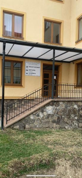 Στη φωτογραφία φαίνεται το αντικείμενο Ubytovňa SOŠ Moldava nad Bodvou που βρίσκεται στην πόλη Zádiel.