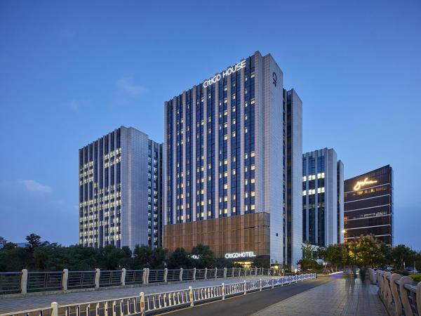 A la foto es mostra l'objecte Hangzhou Futur Science andTechnoiogy CitiGO HuanGe Hotel situat a la ciutat de Hangzhou.