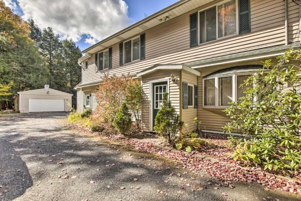 Foto 2: Spacious Apt w/ Yard: 3 Mi to Windham Mountain