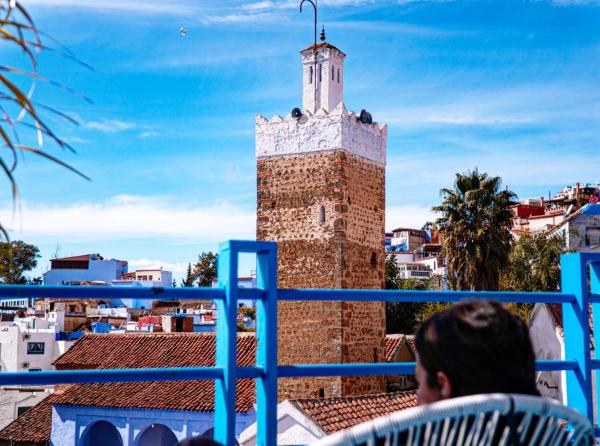 På bildet vises objektet USHA Guest House som ligger i byen Chefchaouen.