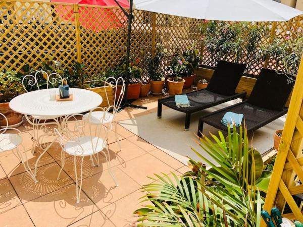 Charming studio mezzanine w/ large terrace - Nice, Niza