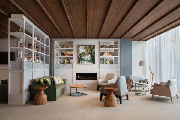 Na fotografii je vidět objekt Element by Marriott Melbourne Richmond nacházející se ve městě Melbourne.