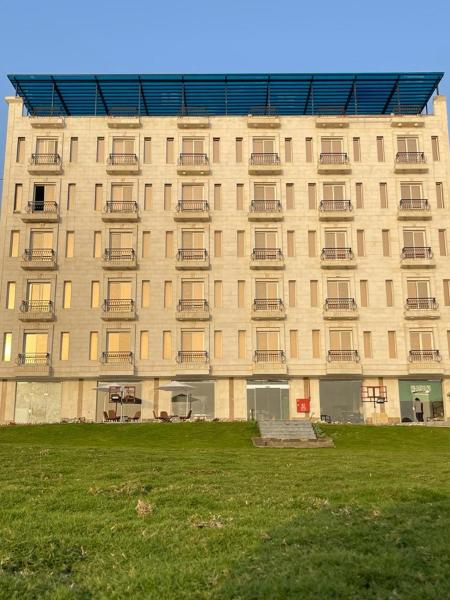 A la foto es mostra l'objecte فندق ستارفيش الحوراء الفندقية situat a la ciutat de Umm Lajj.