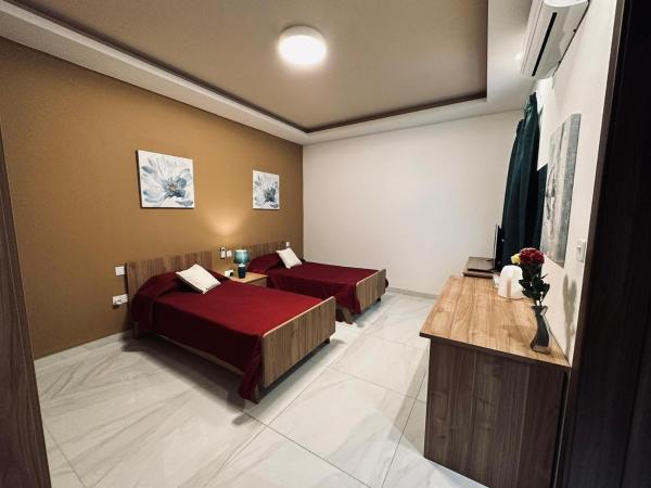 Na fotografii je vidět objekt Seaside Accomodation nacházející se ve městě Marsaskala.