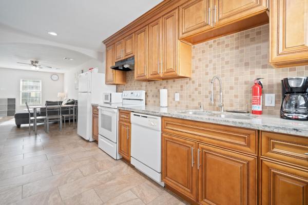 Fotografie 5: Pristine & Exquisitely Designed APT 7 Min From TX Med Center