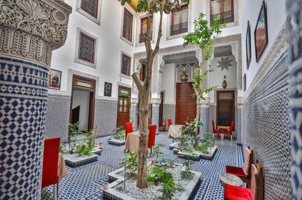写真にはフェズ市にあるRiad Dari Fesが写っています。