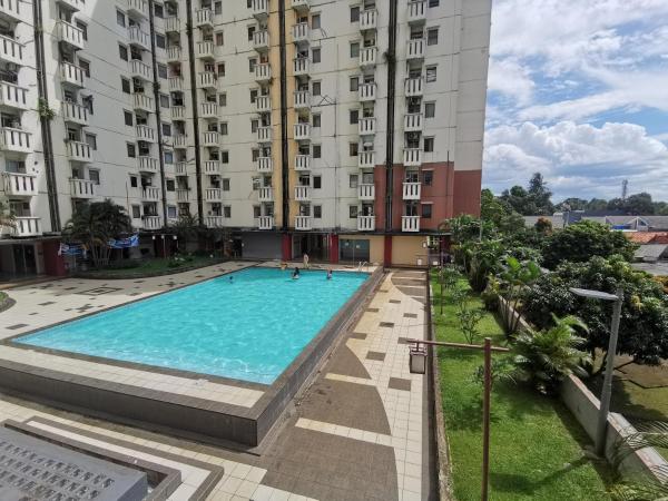 A la foto es mostra l'objecte Mailbox Arsakha Lobi B Cibubur Village situat a la ciutat de Tipar Empat.