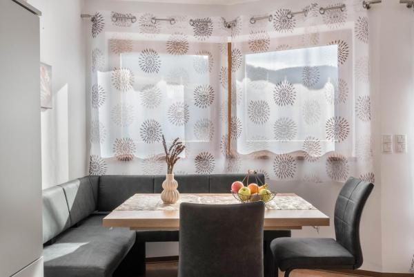 La photo montre l'objet Trojer Apartment 1 situé dans la ville de Sarentino.