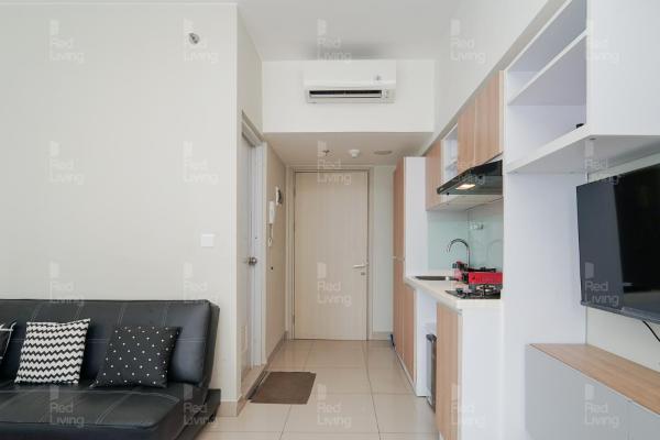 Kuvassa näkyy kohde RedLiving Apartemen Springlake Summarecon - Novi Rooms Tower Freesia, joka sijaitsee kaupungissa Rawabugel.