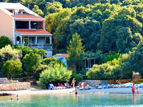 A la foto es mostra l'objecte Apartments Villa Cebalo-Korčula situat a la ciutat de Korčula.