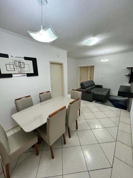 Na foto é possível ver o objeto APARTAMENTO AMPLO COMPLETO (SUITE/QUARTO) localizado na cidade de Colina.