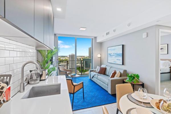 - Casiola Studio's - Near Cruise Terminal, Bayfront Park And Kaseya Center - Miami, FL