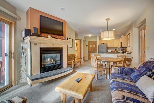 A la foto es mostra l'objecte Premier Silver Mill 8181 - 2Br-Walk to Slopes! Kids Ski Free! condo situat a la ciutat de Keystone.