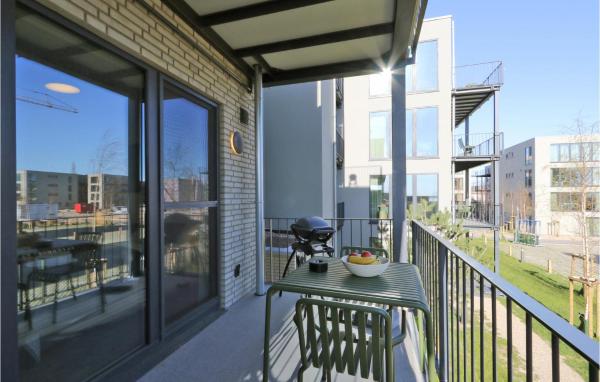 På billedet ses objektet Beach Front Apartment beliggende i byen Lembruch.