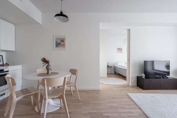 Foto 3: Station - Modern 1BR with Sauna next to Railway Station