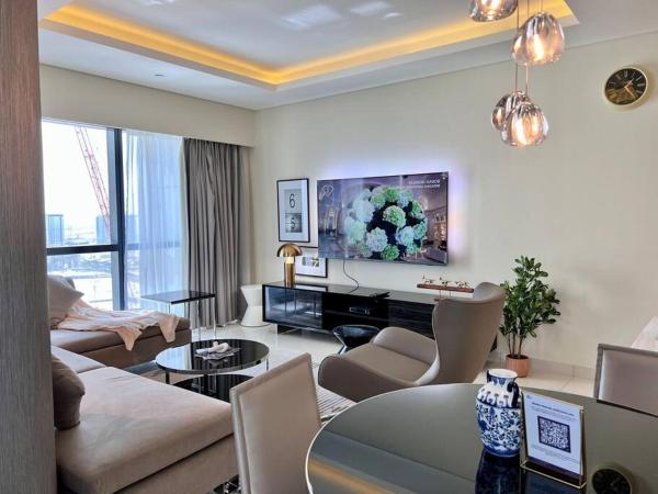Na fotografii je vidět objekt Luxury 2BR Suite in Paramount Hotel and Residences nacházející se ve městě Dubaj.