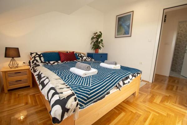 Spacious, central and luxury flat with great view!的照片6