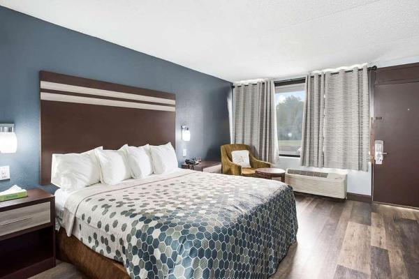Na fotografii je vidět objekt Red Carpet Inn & Suites NJ-73 nacházející se ve městě Hammonton.