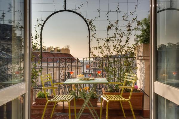 Στη φωτογραφία φαίνεται το αντικείμενο Tritone Top House που βρίσκεται στην πόλη Ρώμη.