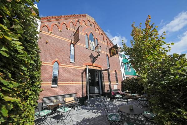 Na fotografii je vidět objekt Valerius Boutique Hotel nacházející se ve městě Wormer.