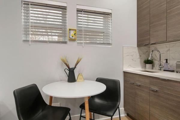 Bilde 3: Comfortable & Furnished Studio Apt with Wi-Fi - Magnolia CH