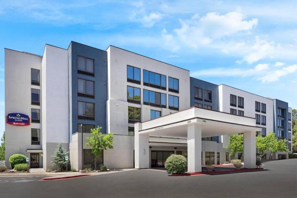Nella foto è visibile l'oggetto SpringHill Suites by Marriott Flagstaff situato nella città di Flagstaff.