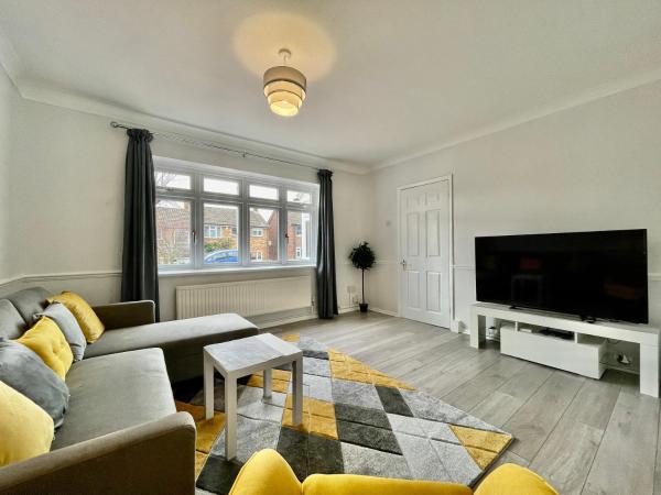 A la foto es mostra l'objecte Stylish 3 Bed Chigwell Home with Free Parking situat a la ciutat de Chigwell.
