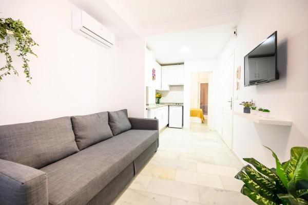 Francisco Cano By 10tosea - Fuengirola