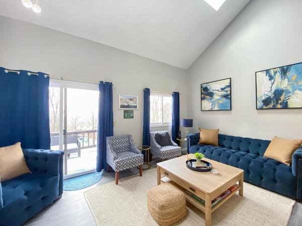 Op de foto is het object New! 2BR Ski in n out Mtn. Creek te zien, gelegen in de stad Sand Hills.