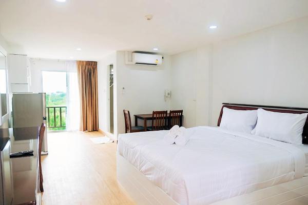 A la foto es mostra l'objecte PT Grand Hotel situat a la ciutat de Ban Tha Makham.
