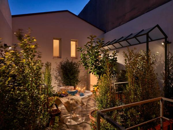 A la foto es mostra l'objecte Right House - Indipendent in Characteristic Marina District situat a la ciutat de Cagliari.