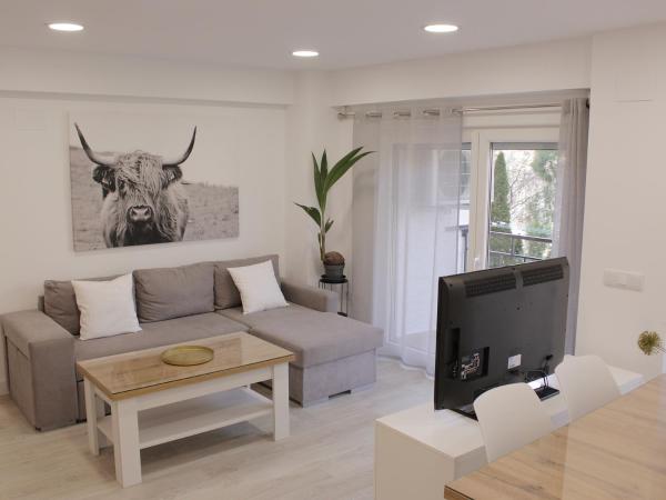 På billedet ses objektet AP Cuenca Home beliggende i byen Cuenca.