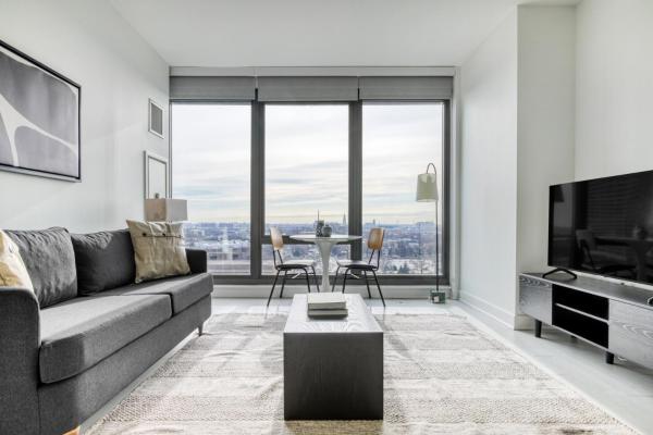 På billedet ses objektet W Loop 1BR w Pool Coworking Gym 1 block to L CHI-522 beliggende i byen Chicago.