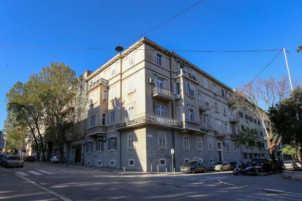 The photo shows the Apartments with WiFi Split - 20912 located in the city of Split.