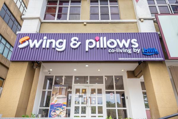 Billede 7: Swing & Pillows - USJ Taipan