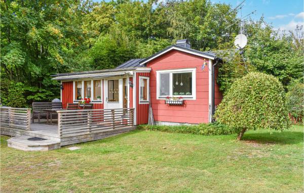 Na foto é possível ver o objeto Gorgeous Home In Fjälkinge With Wifi localizado na cidade de Fjälkinge.