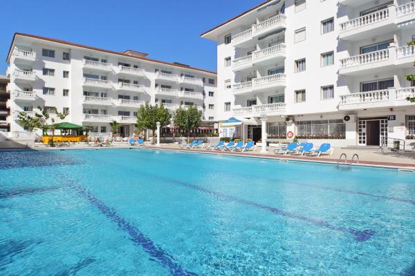 På billedet ses objektet Europa Family Apartments beliggende i byen Blanes.