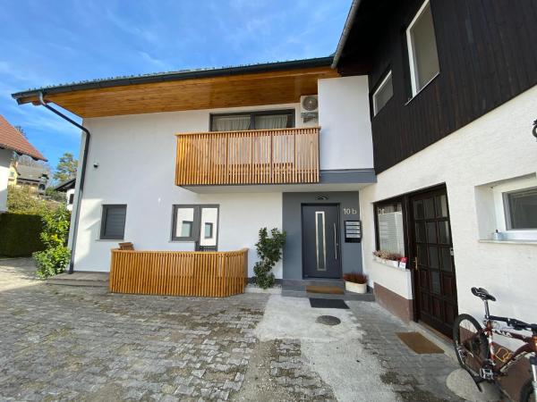 En la foto se muestra el objeto Bled Lake Apartment House ubicado en la ciudad de Bled.