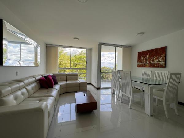Super apartamento en club residencial, Pereira