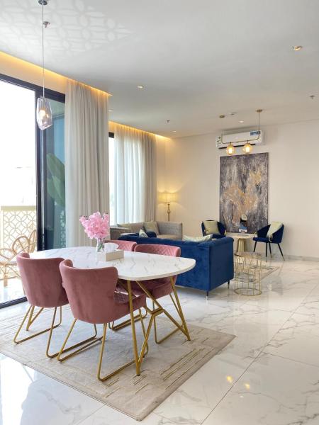 A la foto es mostra l'objecte Spacious new 2 bedroom Apt-in amazing location B6 situat a la ciutat de Riad.