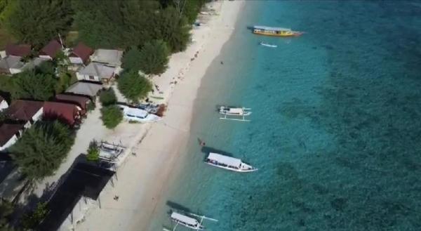 Na zdjęciu widoczny jest obiekt Bluecoral Bungalows położony w mieście Gili Meno.