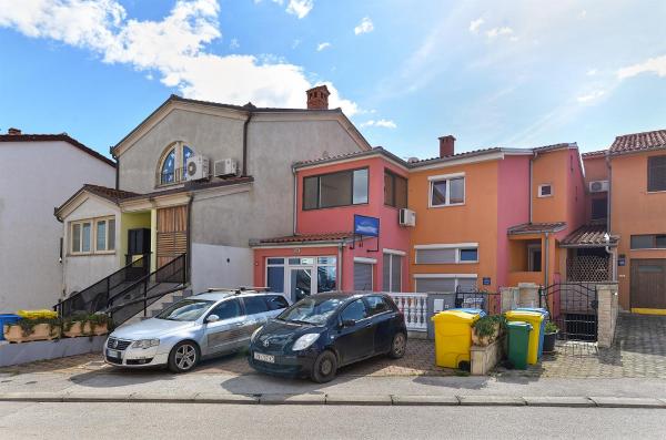 A la foto es mostra l'objecte Apartments Zlata 2222 situat a la ciutat de Pula.