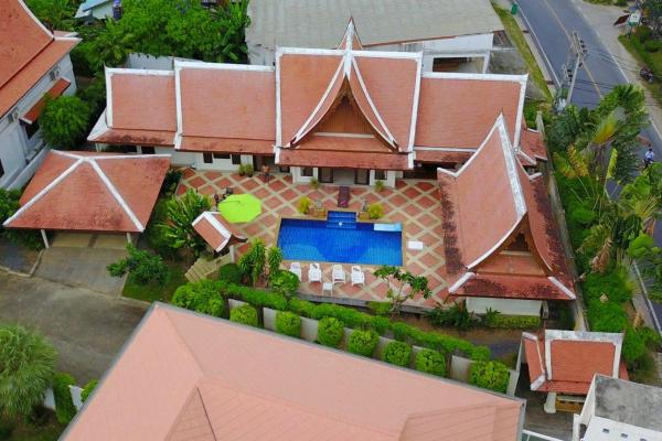 A la foto es mostra l'objecte VILLA SIRINTHARA situat a la ciutat de Rawai Beach.