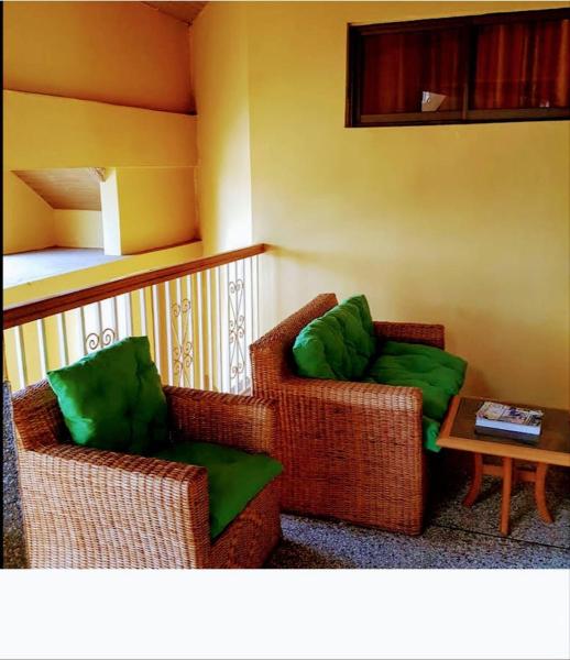 Renajoe Exclusive Guesthouse Tema Community 9, Tema